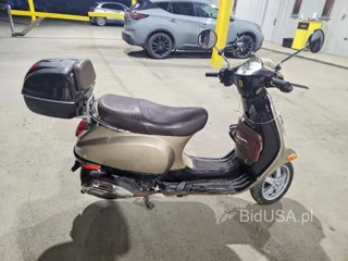 VESPA LX 50