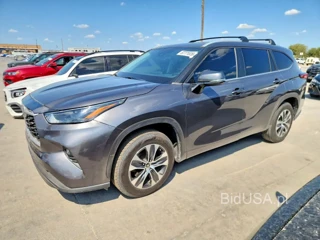 TOYOTA HIGHLANDER XLE
