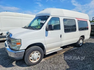 FORD ECONOLINE E250 VAN