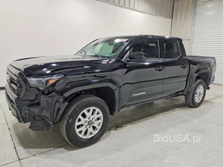TOYOTA TACOMA SR5