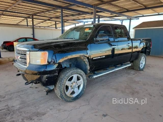 GMC SIERRA K2500 DENALI