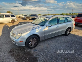 MERCEDES-BENZ E 320