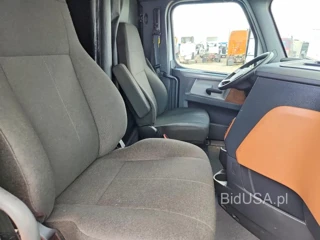 FREIGHTLINER CASCADIA 126