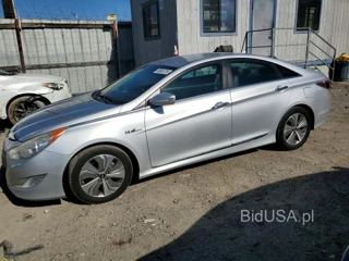 HYUNDAI SONATA HYBRID
