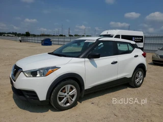 NISSAN KICKS S