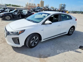 HYUNDAI IONIQ SEL