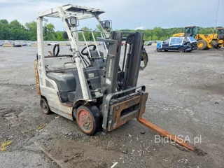 UNICARIERS FORKLIFT