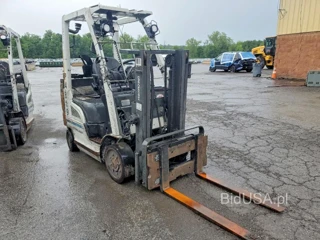 UNICARIERS FORKLIFT