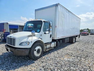 FREIGHTLINER M2