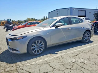 MAZDA 3 PREFERRED