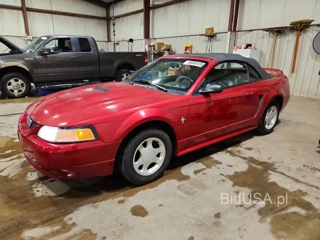 FORD MUSTANG