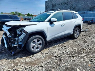 TOYOTA RAV4 HYBRID XLE