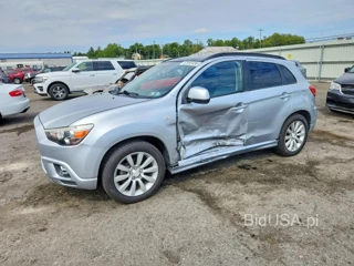 MITSUBISHI OUTLANDER SPORT SE