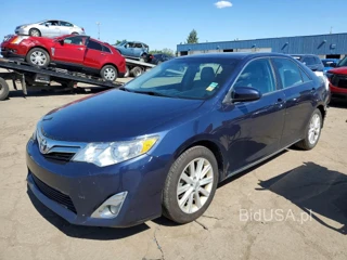 TOYOTA CAMRY XLE