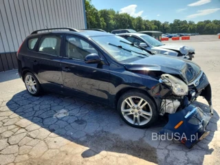 HYUNDAI ELANTRA TOURING SE