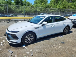 HYUNDAI SONATA HYBRID BLUE