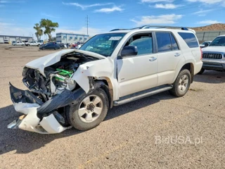 TOYOTA 4RUNNER SR5