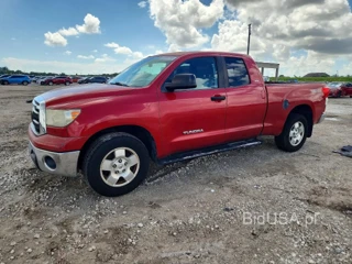 TOYOTA TUNDRA DOUBLE CAB SR5