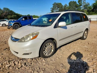 TOYOTA SIENNA XLE LIMITED