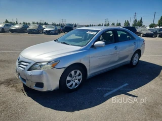 TOYOTA CAMRY BASE