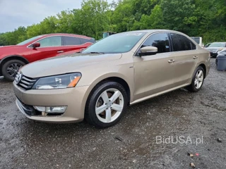 VOLKSWAGEN PASSAT S
