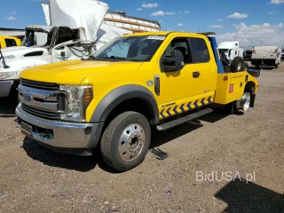 FORD F550 SUPER DUTY