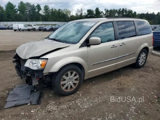 CHRYSLER TOWN & COUNTRY TOURING