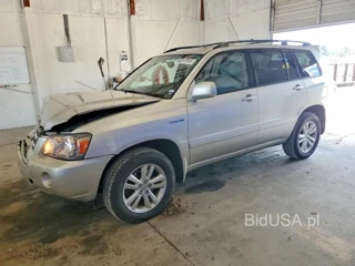 TOYOTA HIGHLANDER HYBRID