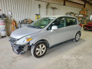 NISSAN VERSA 1.8 S