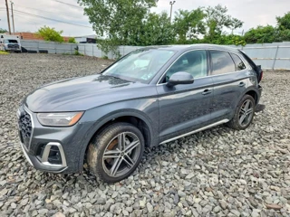 AUDI Q5 E PREMIUM PLUS 55
