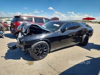 DODGE CHALLENGER SXT