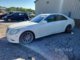 MERCEDES-BENZ S 550