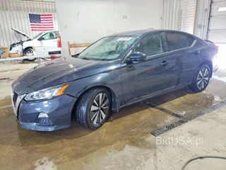 NISSAN ALTIMA SV