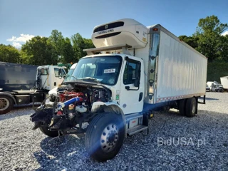 FREIGHTLINER M2