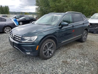 VOLKSWAGEN TIGUAN SE