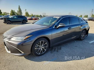 LEXUS ES 300H BASE