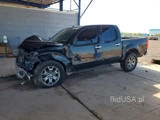 NISSAN FRONTIER SL