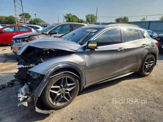 INFINITI QX30 PREMIUM