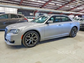 CHRYSLER 300 S