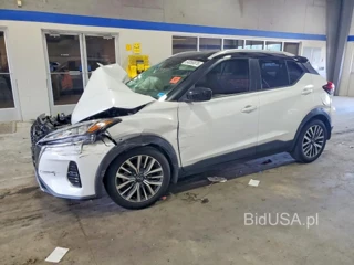 NISSAN KICKS SV