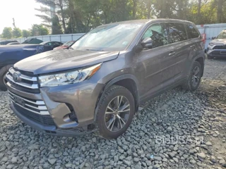 TOYOTA HIGHLANDER LE