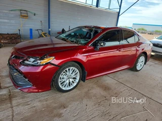 TOYOTA CAMRY XLE