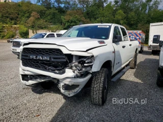 RAM 2500 TRADESMAN
