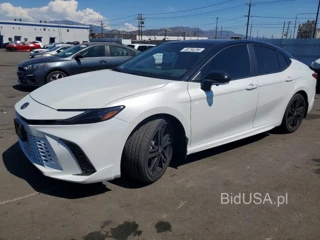 TOYOTA CAMRY XSE