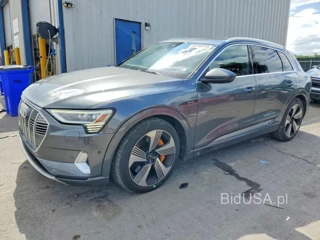 AUDI E-TRON PRESTIGE