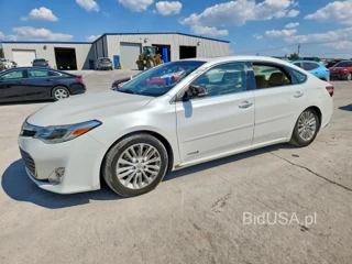 TOYOTA AVALON HYBRID LIMITED
