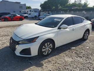 NISSAN ALTIMA S