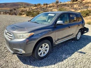 TOYOTA HIGHLANDER BASE