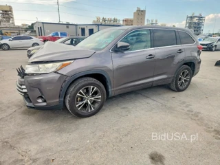 TOYOTA HIGHLANDER LE