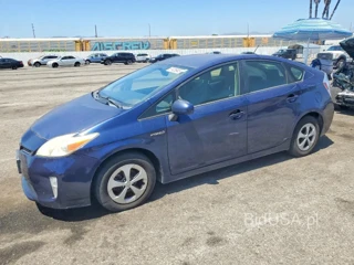 TOYOTA PRIUS THREE